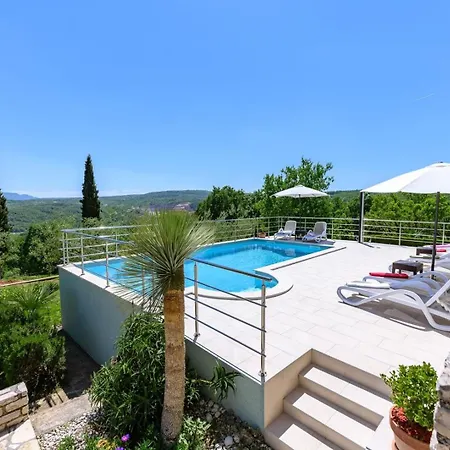 Villa Runko Benazici