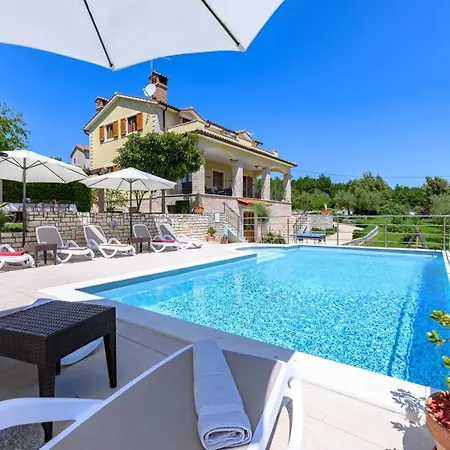 Runko Villa Benazici