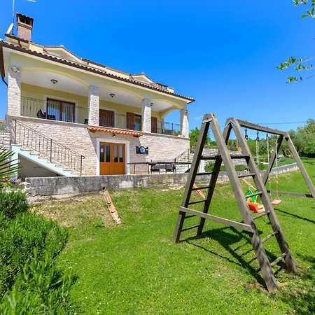 Villa Runko Benazici